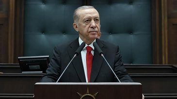 Cumhurbaşkanı Erdoğan, Rasim &Ouml;zden&ouml;ren'i Andı