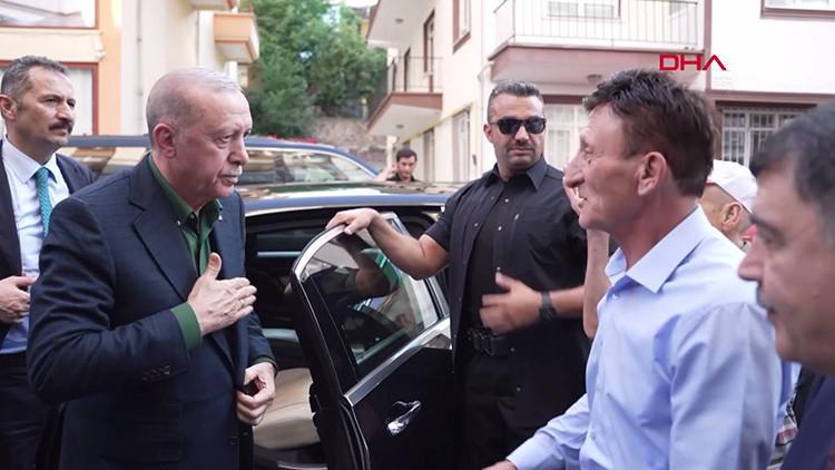 Cumhurbaşkanı Erdoğan, Şehit Ailelerine Taziye Ziyaretinde Bulundu