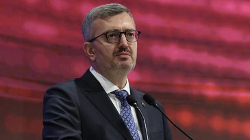 Cumhurbaşkanlığı İletişim Başkanı Burhanettin Duran, Kıbrıs Barış Harekatı'nın 51. yıl d&ouml;n&uuml;m&uuml;n&uuml; kutladı