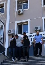 Dakikalar i&ccedil;inde 25 Milyon liralık soygun: Kepenk kopyalayan o hırsızlar yakalandı