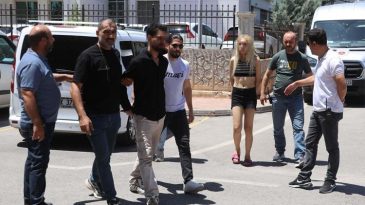 Denizli'de Klima Tartışması Kanlı Sonu&ccedil;landı: Ev Arkadaşını Hayatını Kaybetti