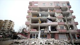 Deprem Bölgesinde Mücbir Sebep Süresi Uzatıldı