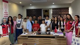 Depremzede çocuklara Halfeti’de moral günü! Tekne turu ve sıra gecesiyle unutulmaz bir etkinlik