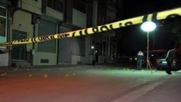 Düzce’de Aile Tragedisi! Eşini Bıçaklayarak Hayatına Son Verdi