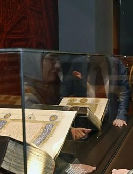Emine Erdoğan, Anadolu Selçukluları Sergisi’ni Ziyaret Etti