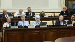 Emine Erdoğan, Vatikan'da 'Dünya 5'ten büyüktür' mesajı verdi