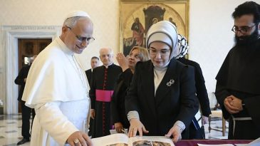 Emine Erdoğan Vatikan'da Papa 14. Leo ile Buluştu: Gazze &Uuml;zerine &Ouml;nemli &Ccedil;ağrılar!
