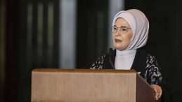 Emine Erdoğan'dan "15 Temmuz mesajı: 15 Temmuz, ölümsüz bir zaferin adıdır
