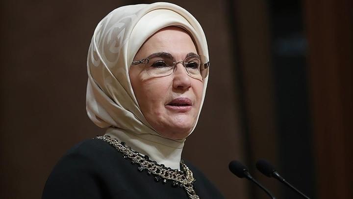 Emine Erdoğan'dan şehit olan 12 asker için başsağlığı mesajı