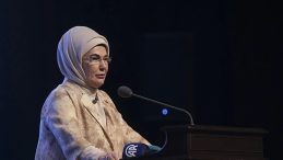 Emine Erdoğan'dan: Türkiye'mizin yolu açık olsun