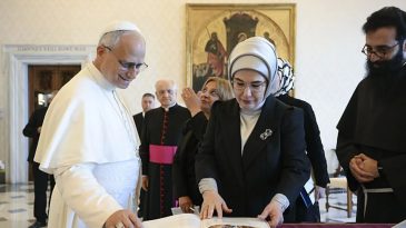 Emine Erdoğan&rsquo;a Y&ouml;nelik Sosyal Medyada Al&ccedil;ak Kampanya! Vatikan Temaslarını Hazmedemediler