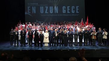 En Uzun Gece destanının ilk temsili Cumhurbaşkanlığı K&uuml;lliyesi'nde yapıldı: Tarihimizle ilgili bir d&ouml;n&uuml;m noktası