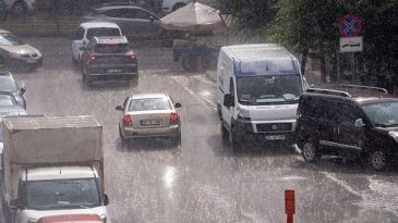 Erzurum'da Şiddetli Sağanak Etkisini G&ouml;sterdi