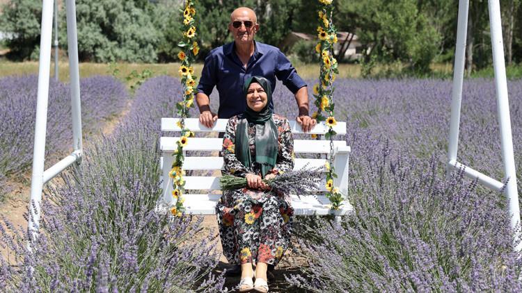 Eşi İçin Köye Taşındı, Hayatları Yeniden Şekillendi! 'İmkanı Olan Herkes Topraklarına Dönsün'