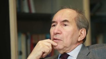 Eski CHP Genel Başkanı Altan &Ouml;ymen Ent&uuml;be Edildi