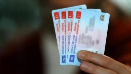 Eski Ehliyetler Geçersiz Oluyor! 15 Lira İle Değiştirmeyenler 7 Bin Lira Ceza Ödeyecek