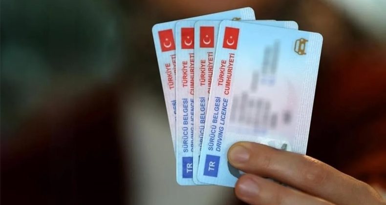 Eski Ehliyetler Geçersiz Oluyor! 15 Lira İle Değiştirmeyenler 7 Bin Lira Ceza Ödeyecek