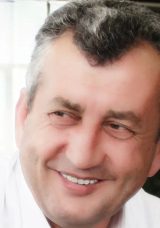 Eski Menemen Belediye Başkanı Tahir Şahin İzmir'de Kalp Krizi Nedeniyle Hayatını Kaybetti