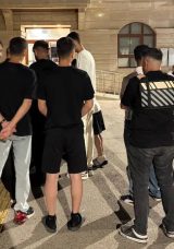 Eşkiya Tarzı Yol Kesip, Trafiği Tehlikeye Attılar! Cezalar Peş Peşe Geldi