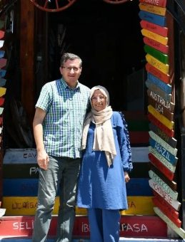 Ev Kadınından Turizm İmparatoruna: İlham Verici Başarı Hikayesi