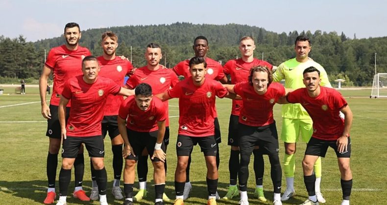 Fatih Karagümrük, Yeni Sezon Hazırlıklarını Topuk Yaylası'nda Sürdürüyor