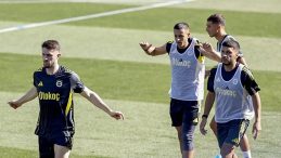 Fenerbahçe, Günün İlk Antrenmanını Gerçekleştirdi