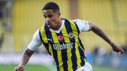 Fenerbahçe Jayden Oosterwolde'nin Sözleşmesini Uzattı