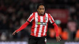 Fenerbahçe'den sağ beke Kyle Walker-Peters sürprizi!