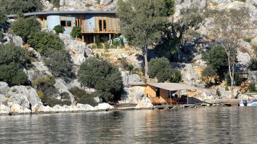 Firma Bor&ccedil;lu &Ccedil;ıktı, İngilizin Ka&ccedil;ak Villası Yıkılamadı