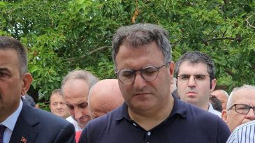 Gazeteci Cem K&uuml;&ccedil;&uuml;k'&uuml;n Babası Son Yolculuğuna Uğurlandı