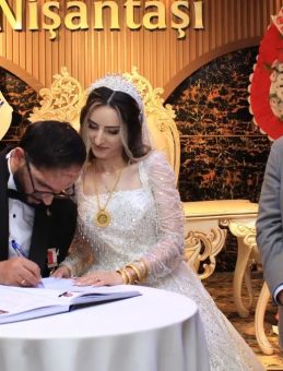 Gazi Durmuş’un Duygusal Hikayesi: 14 Yıllık Aşk Evlilikle Taçlandı!