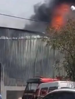 Gaziantep'te Halı Fabrikasında Yangın