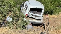 Hafif Ticari Araç Şarampole Uçtu! 1 Kişi Hayatını Kaybetti