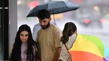 Hafta Sonu İ&ccedil;in Hava Durumu Uyarısı! &Ccedil;ok Sayıda İlde Sağanak Yağış Bekleniyor
