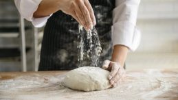 Hamur Tuzlu Olursa Ne Yapılır? Tuzu Fazla Kaçan Poğaça Hamuru Nasıl Kurtarılır?