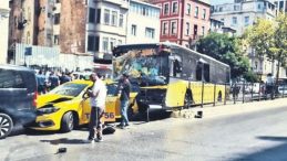 İETT Otobüsü 10 Araca Çarptı