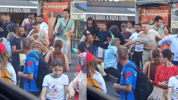 İETT Otob&uuml;s&uuml;nde Yumruklu Kavga, O Anlar Kamerada
