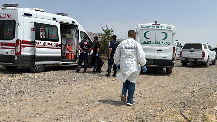 İki Kişi Sulama Havuzunda Hayatını Kaybetti