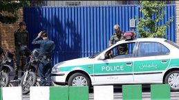 İran'da 'Şüpheli' Araçlara Ateş Açıldı: 3 Kişi Hayatını Kaybetti