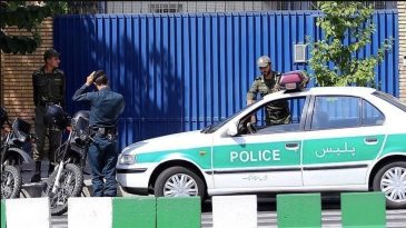 İran'da 'Ş&uuml;pheli' Ara&ccedil;lara Ateş A&ccedil;ıldı: 3 Kişi Hayatını Kaybetti