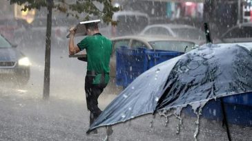 İstanbul da dahil olmak &uuml;zere 14 ilde g&ouml;k g&uuml;r&uuml;lt&uuml;l&uuml; sağanak yağış bekleniyor! Meteoroloji'den &ouml;nemli uyarılar | Sıcaklık d&uuml;ş&uuml;yor: İşte serinleyecek iller