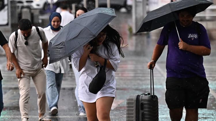 İstanbul için Hava Durumu Uyarıları Güncellendi: Sağanak Yağış Sürekliliği Artıyor!