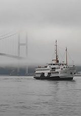 İstanbul'da Sis Etkisi S&uuml;r&uuml;yor