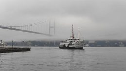 İstanbul'da Sis Etkisi Sürüyor