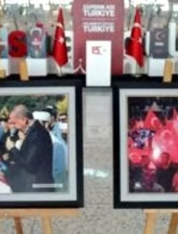 İstanbul'daki Havalimanlarında "Zaferin Adı Türkiye 15 Temmuz Fotoğrafları Sergisi" Açıldı