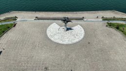 İzmir'de Hava Sıcaklığı Rekor Kırdı! 4 Gün Daha Devam Edecek