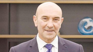 İzmir&rsquo;de Soyer de Dahil 60 Kişi Tutuklandı
