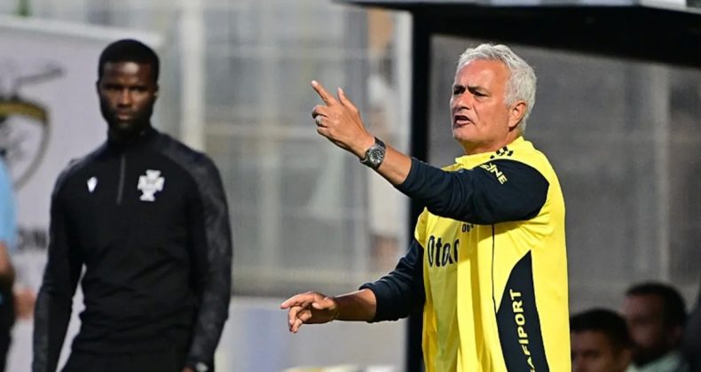 Jose Mourinho: "PlayStation Oynamıyoruz!"