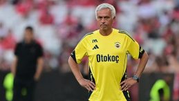 Jose Mourinho'dan Yönetim'e Mesaj: "Başkan da Benimle Aynı Düşünüyordur"