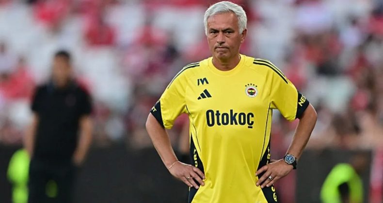 Jose Mourinho'dan Yönetim'e Mesaj: "Başkan da Benimle Aynı Düşünüyordur"